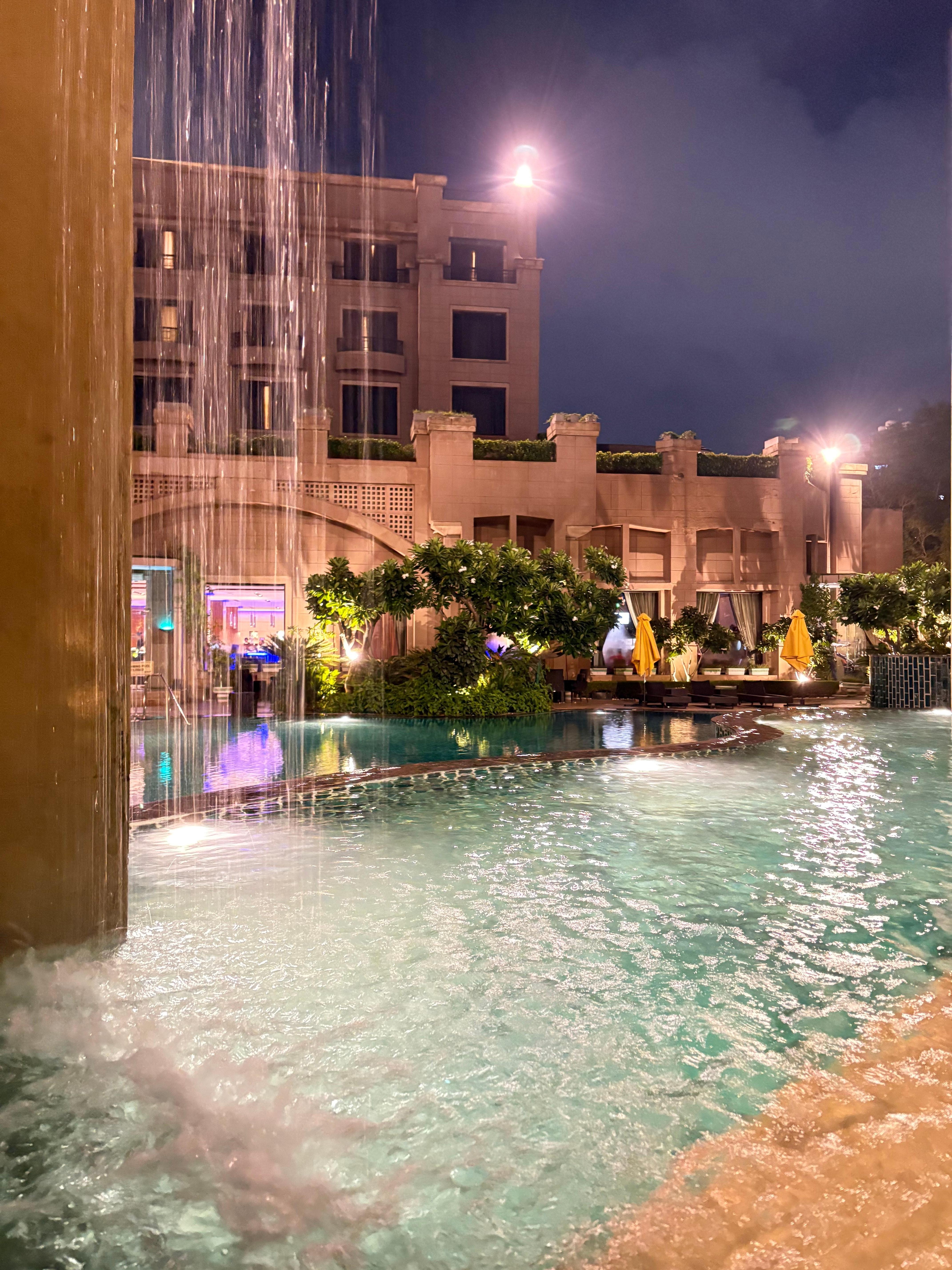 Outdoor pool (shuts at 9 I think)