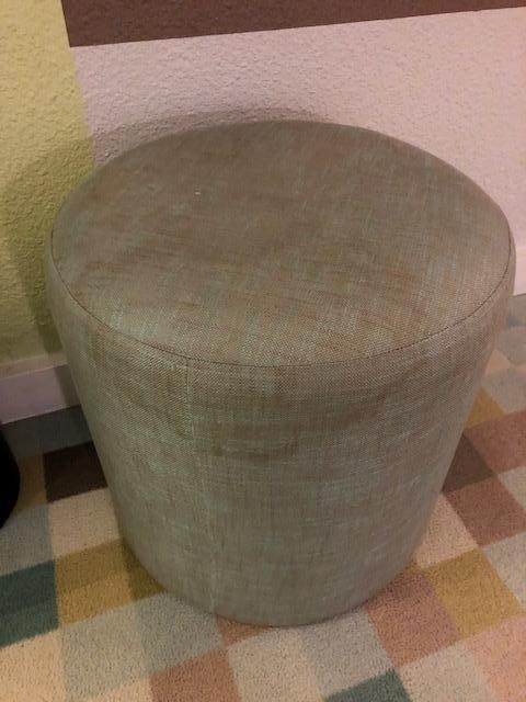 Tâches sur le coussin 