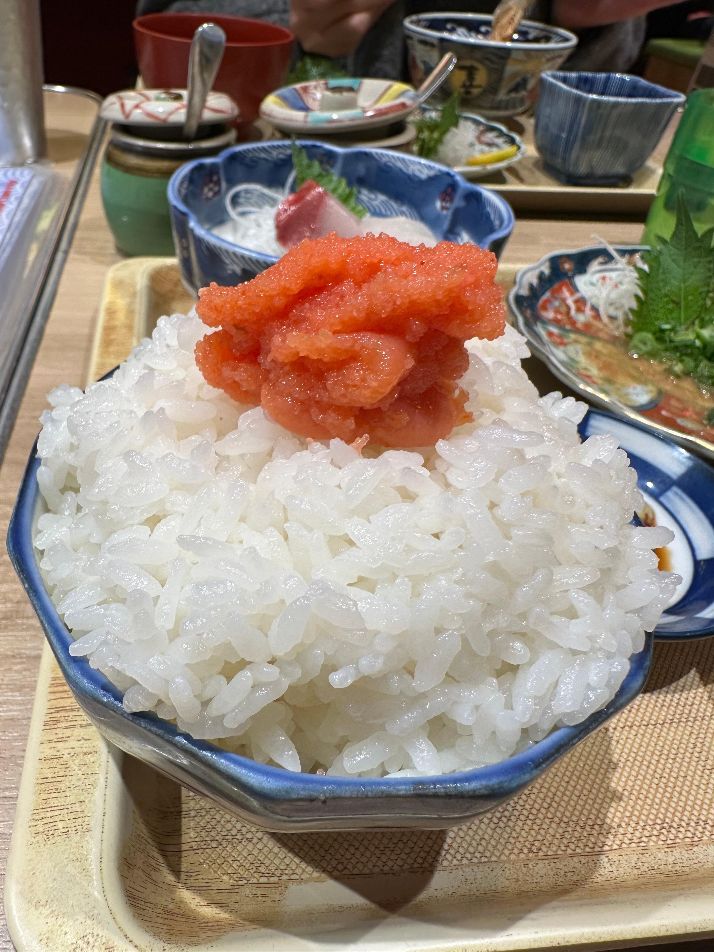 博多駅いっぴん通りは朝ごはんから営業していて楽しい