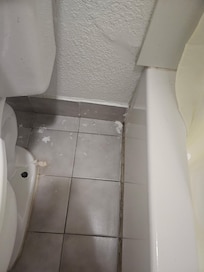 I DON'T EVEN WANT TO GUESS WHAT THIS IS; IT SHOULD'VE BEEN CLEANED BEFORE RENTING THE ROOM.