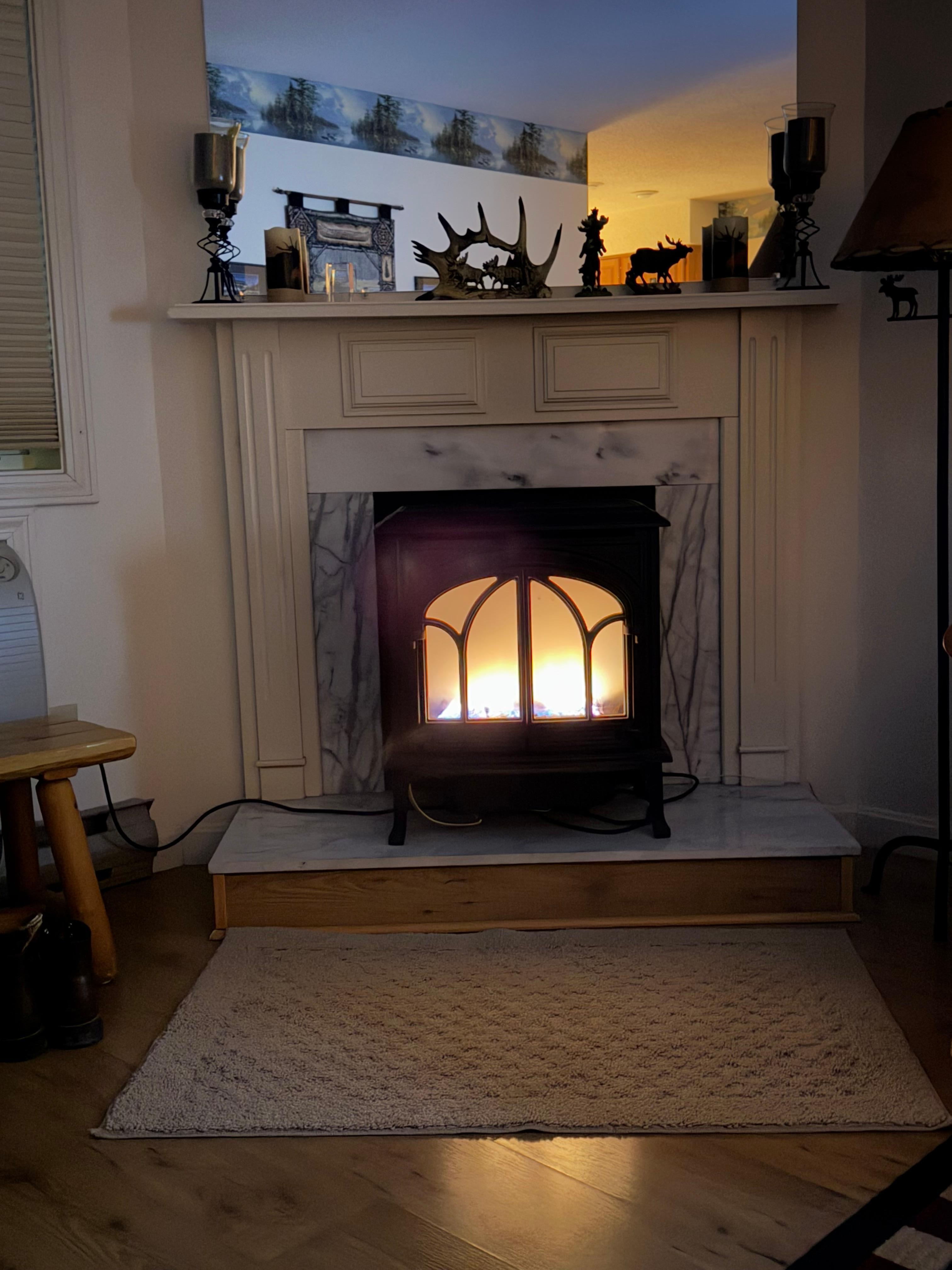 Cozy fireplace was wonderful on the chilly nights!