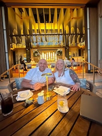 Dinner at Nobu was amazing! Very friendly staff.