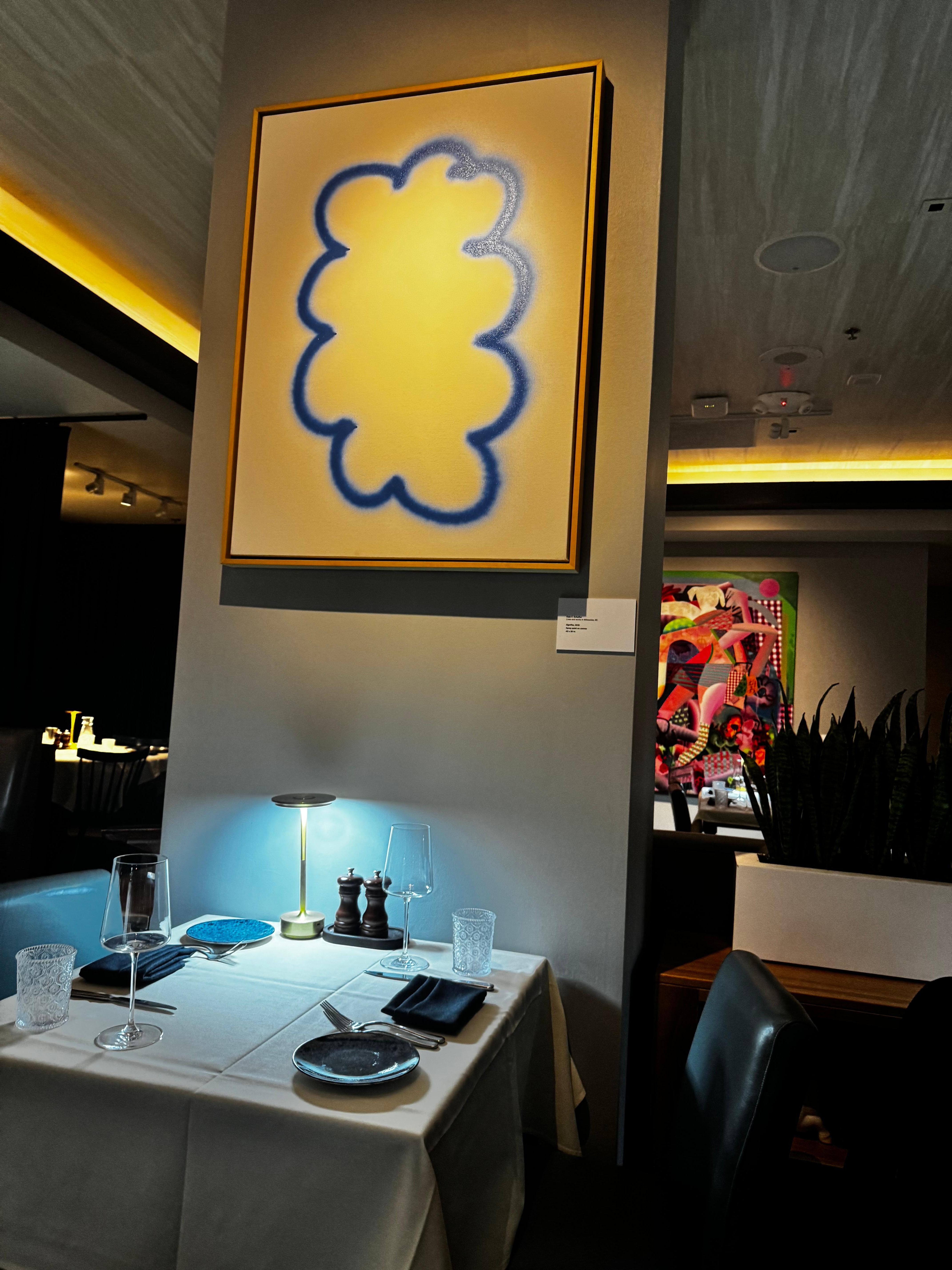 Love the arts located all over the hotel