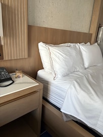 2 queen beds