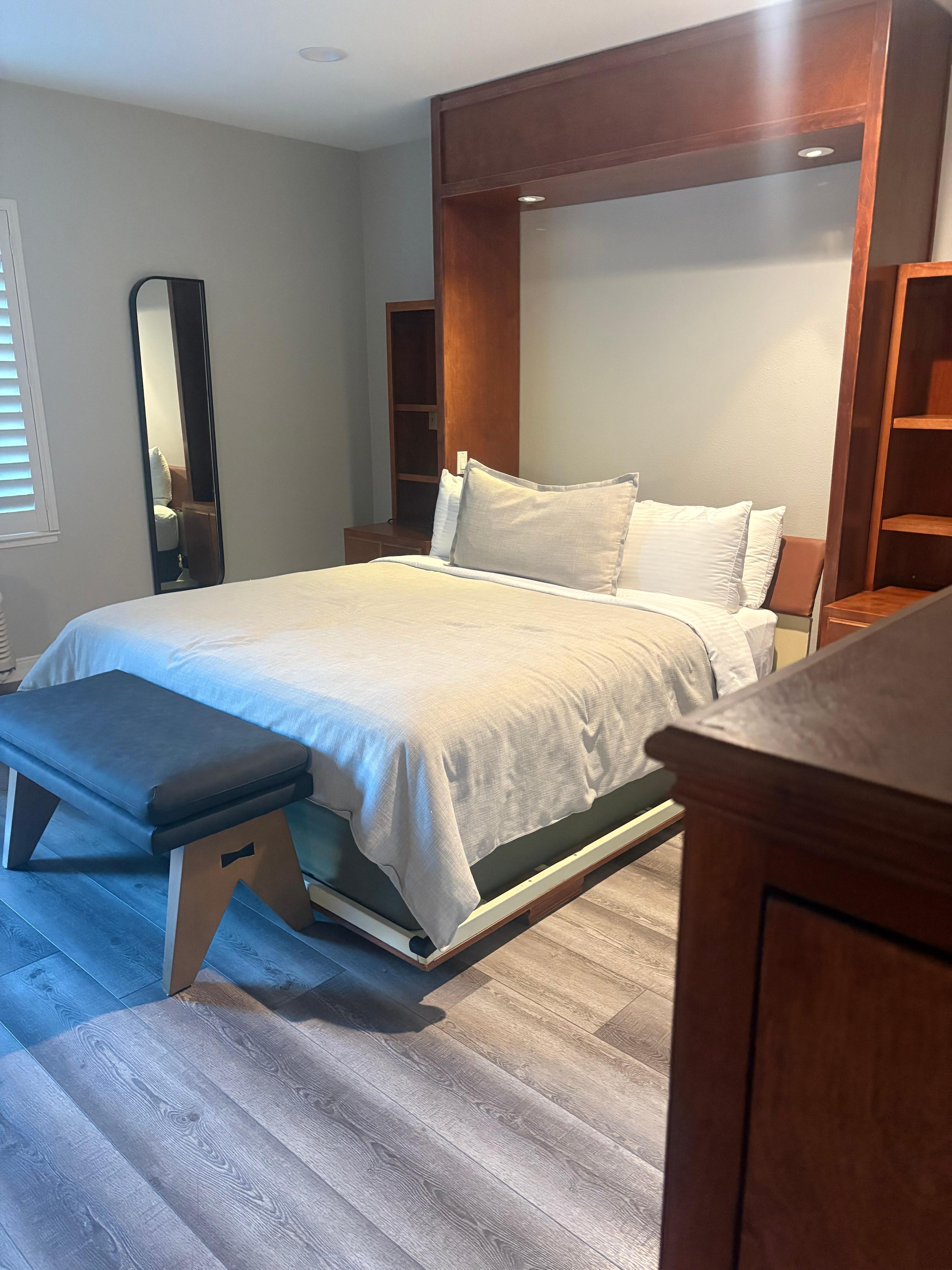 King size bed