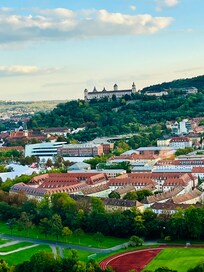 Udsigt fra vores værelse over Würzburg