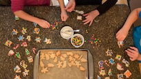 Baking christmas cookies