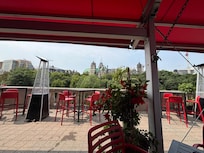 La Terrasse for lunch.