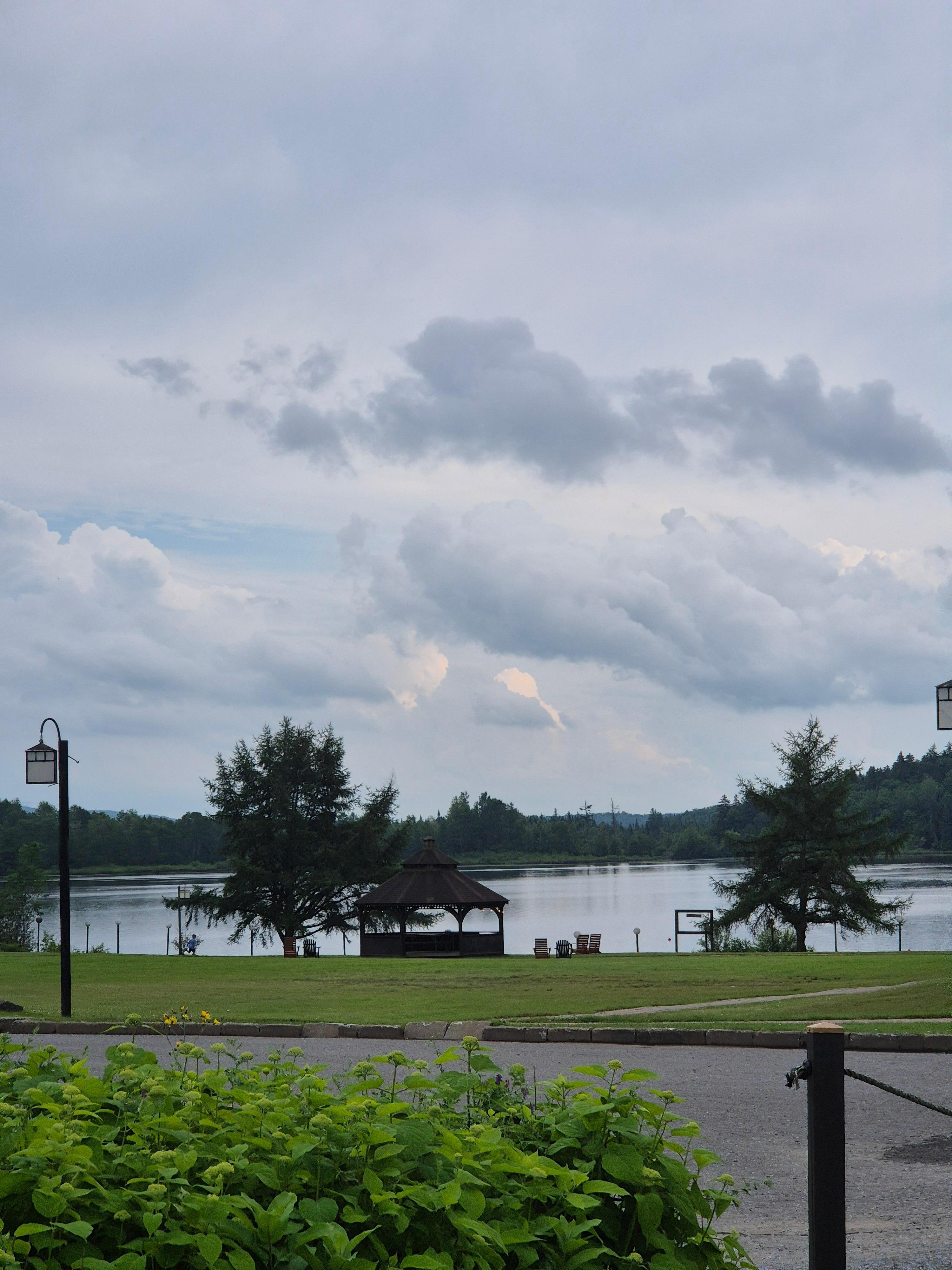 Vu sur le lac