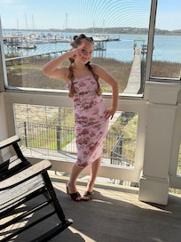 Perfect deck for photos.