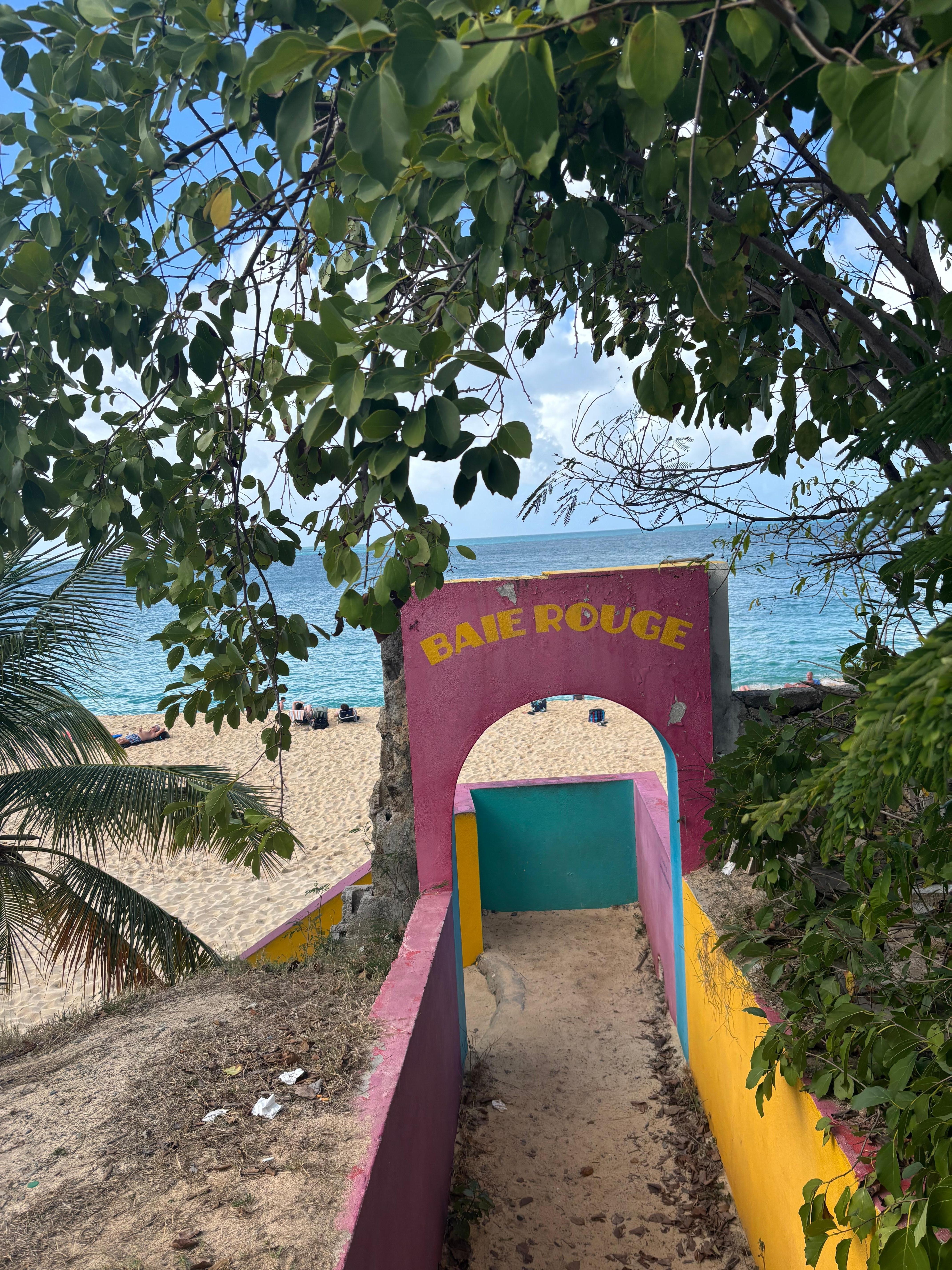 Ti-femten minutter å gå, nærmeste hotell ved paradis