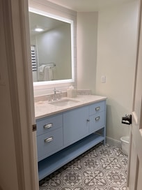 2nd bathroom