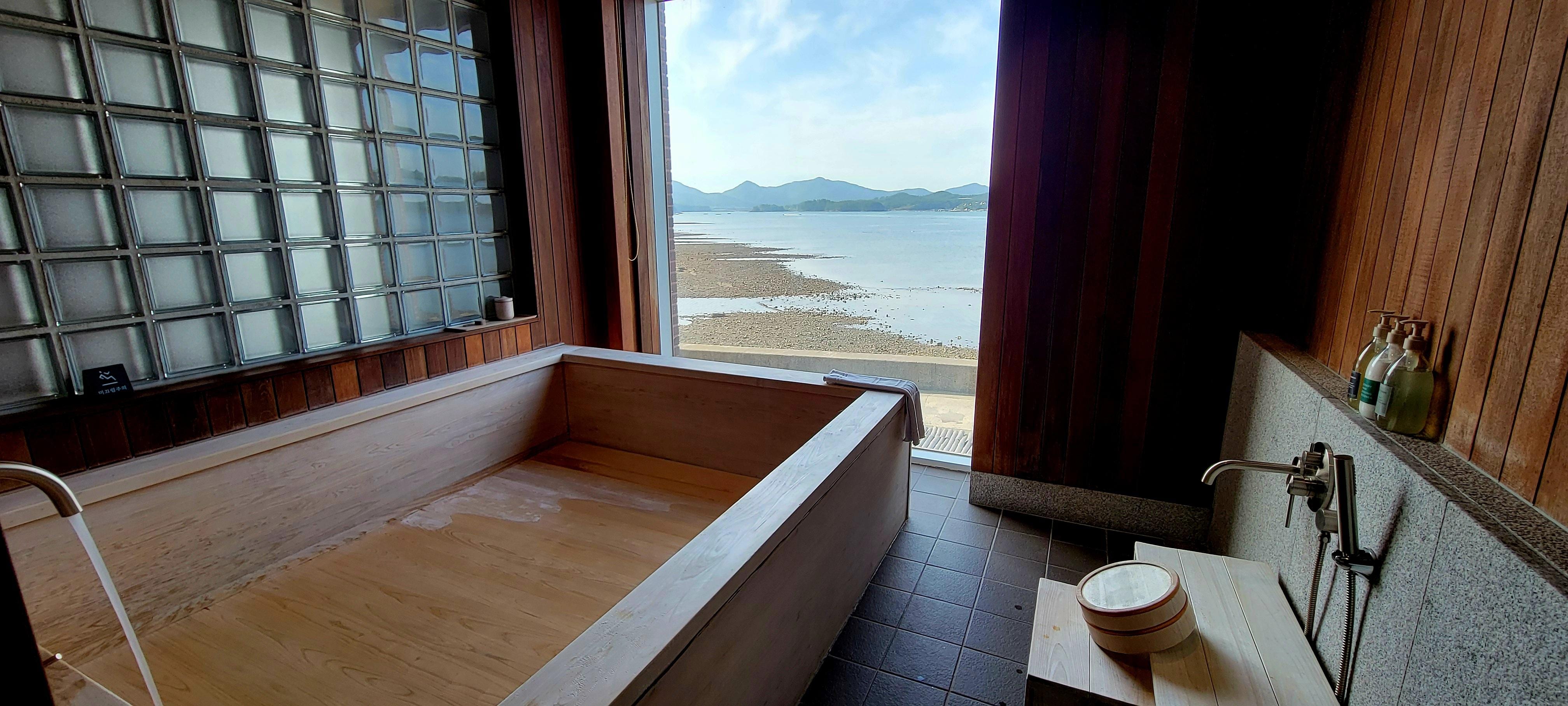 In room Onsen style