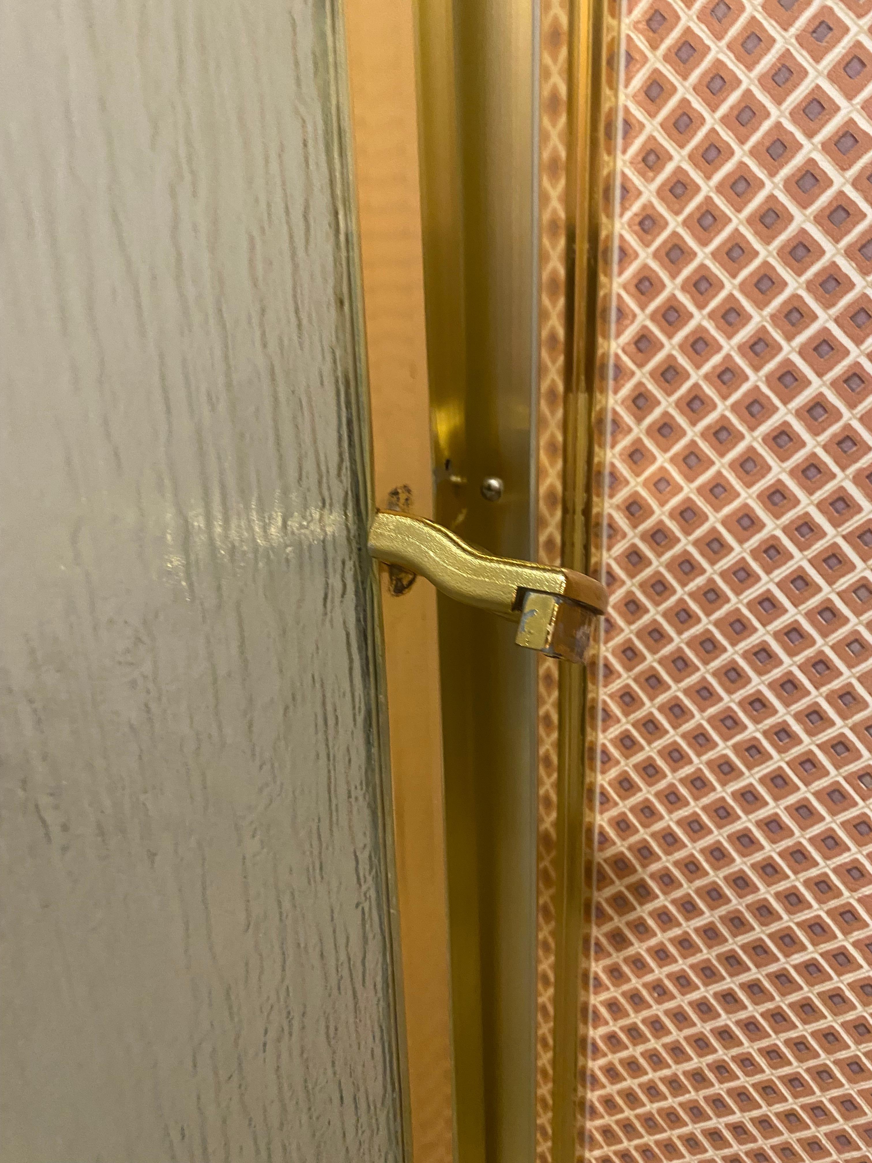 Bathroom broken shower handle