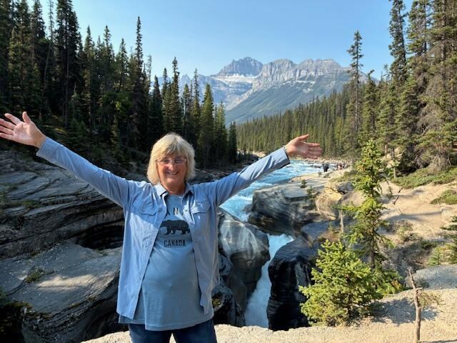 Mistaya River accessed from the Ice Fields Parkway