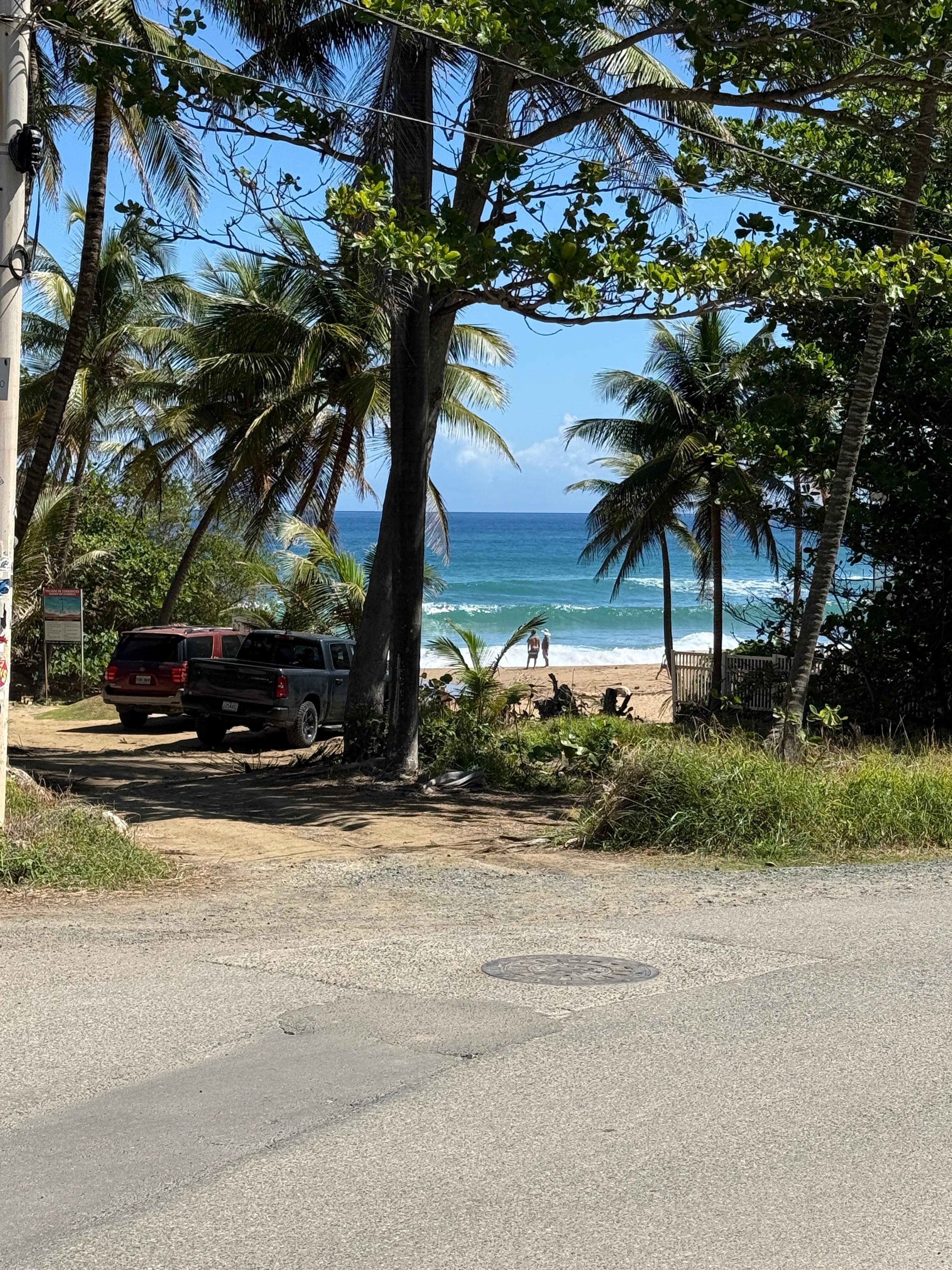 View of the beach as you walk down from the apartment. 