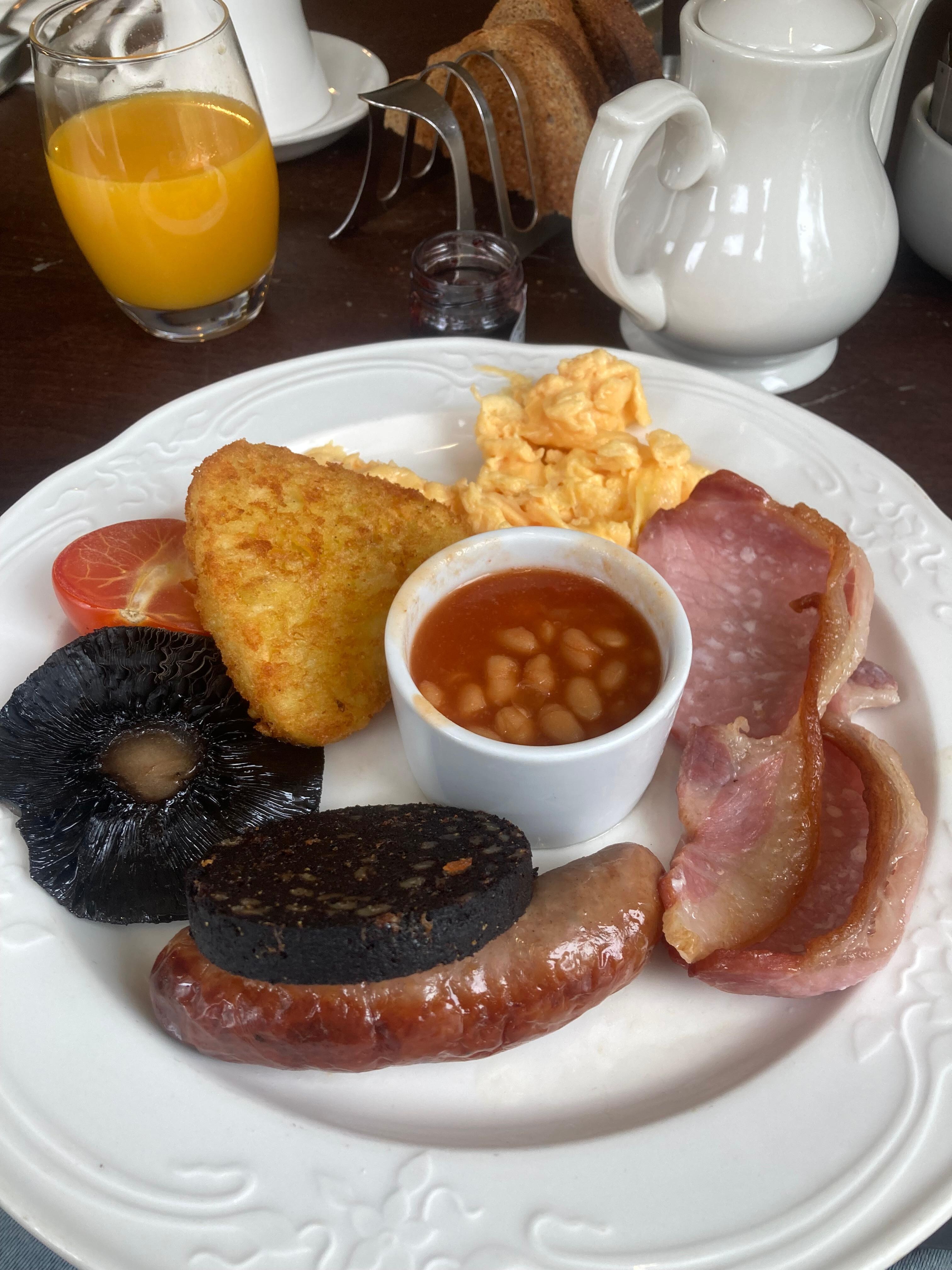 Breakfast 