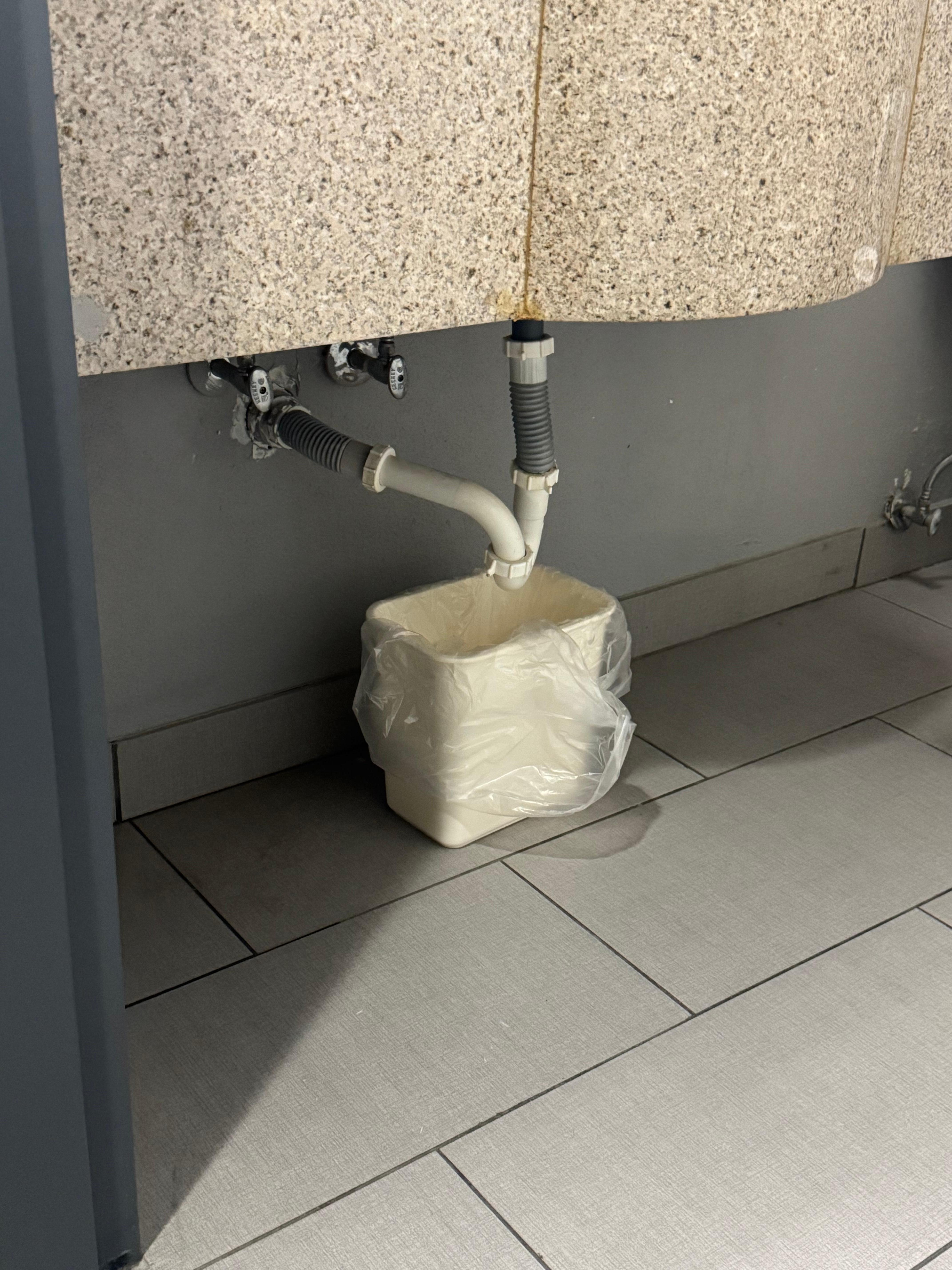 Leaky Sink
