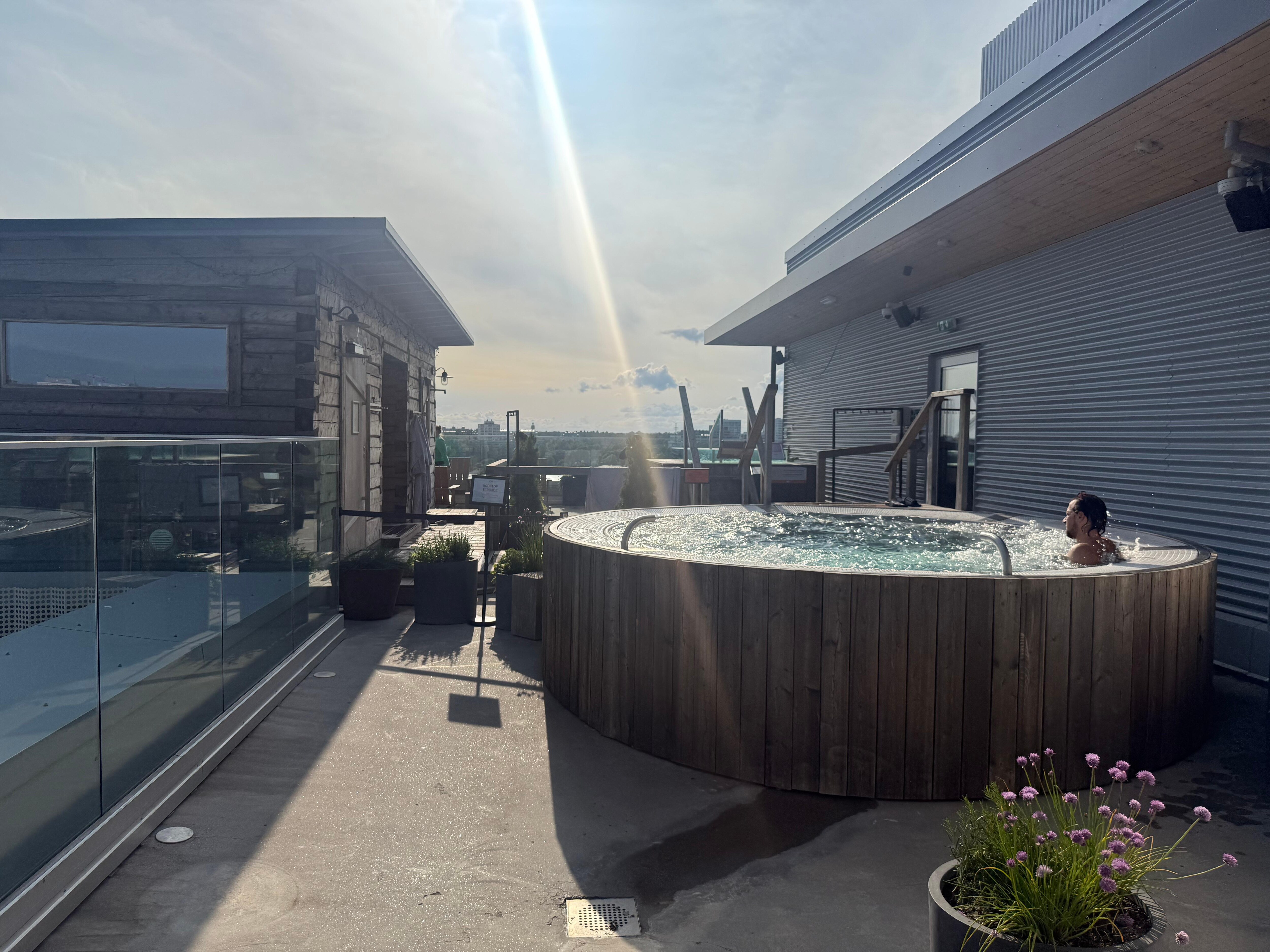 Hot tub, cold tub 