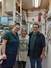 Angela and James were extraordinary B&B kitchen & dining staff.  Extremely nice & friendly people!