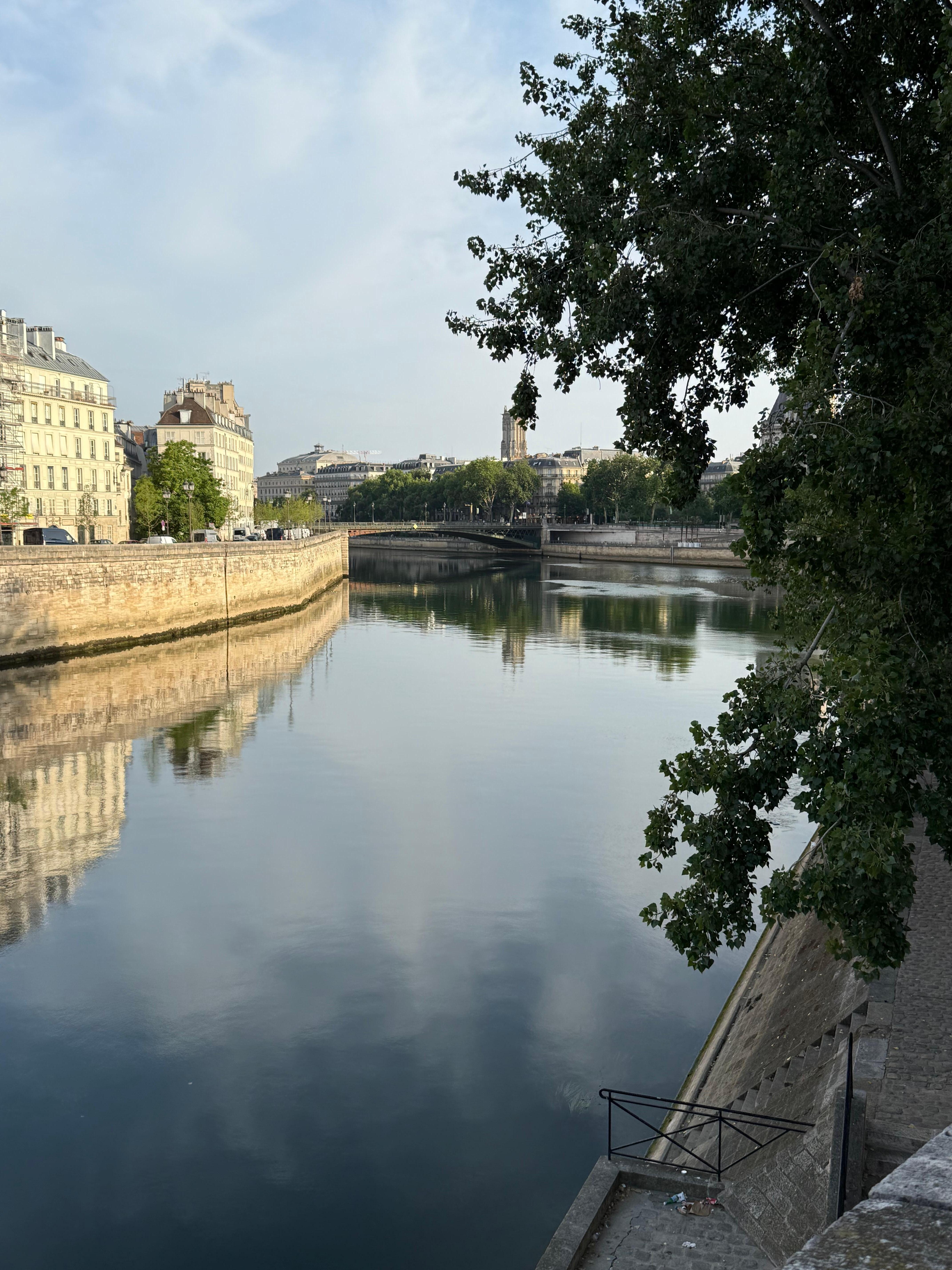 View of the Seine from the end of the street