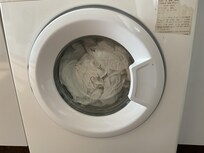 Last occupant’s washing?