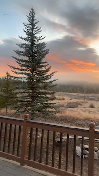 Morning views from the deck 🧡💛