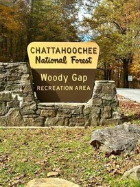 Convenient to Cooper and Woody gap for hiking the AT