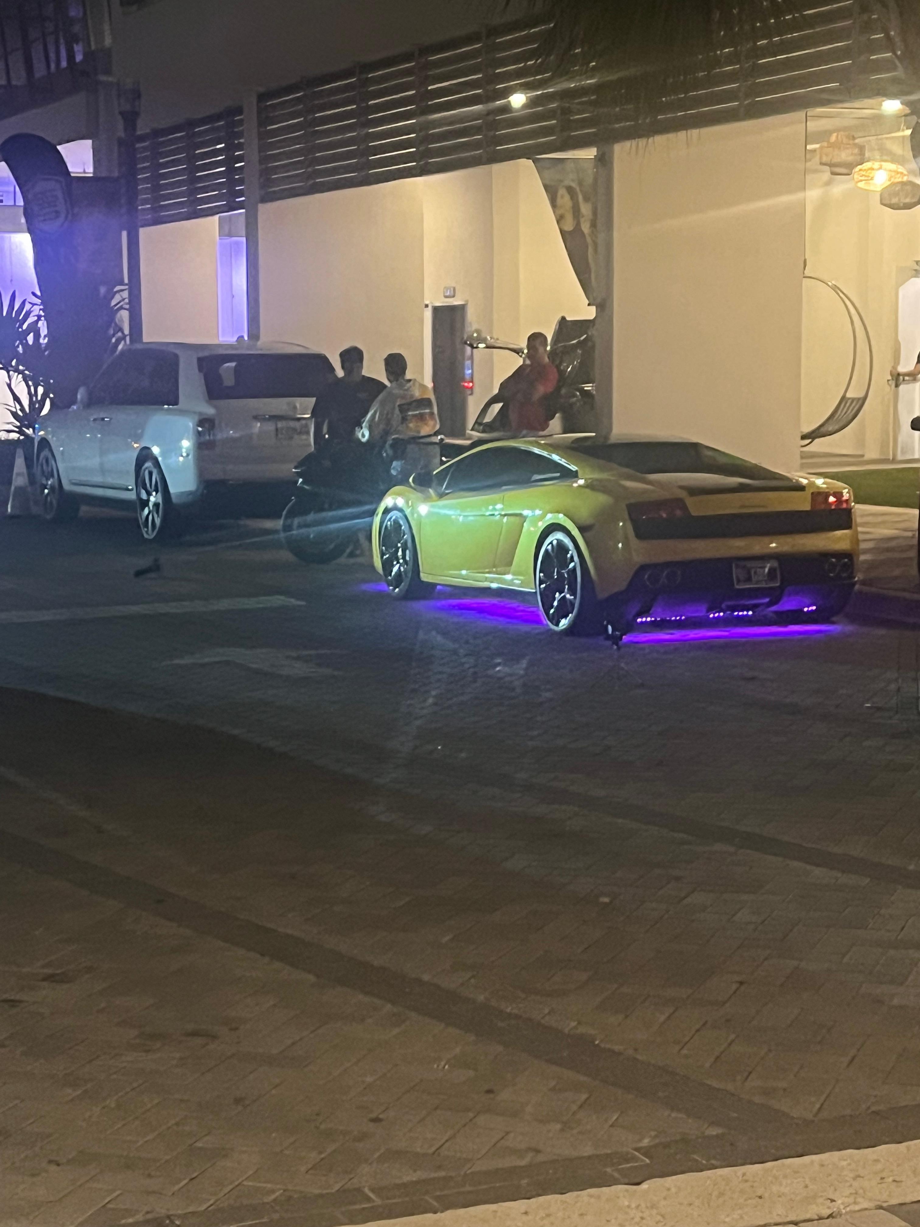 Car show 