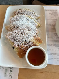 Pancakes at mulligans