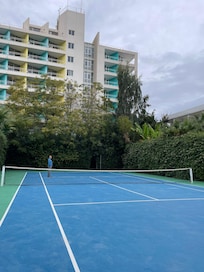 Tennis court