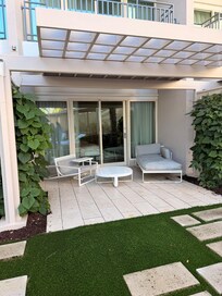 Access to pool is great but you’re not allowed to sit at cabana unless you rent it and honestly if you get this room you don’t need a cabana