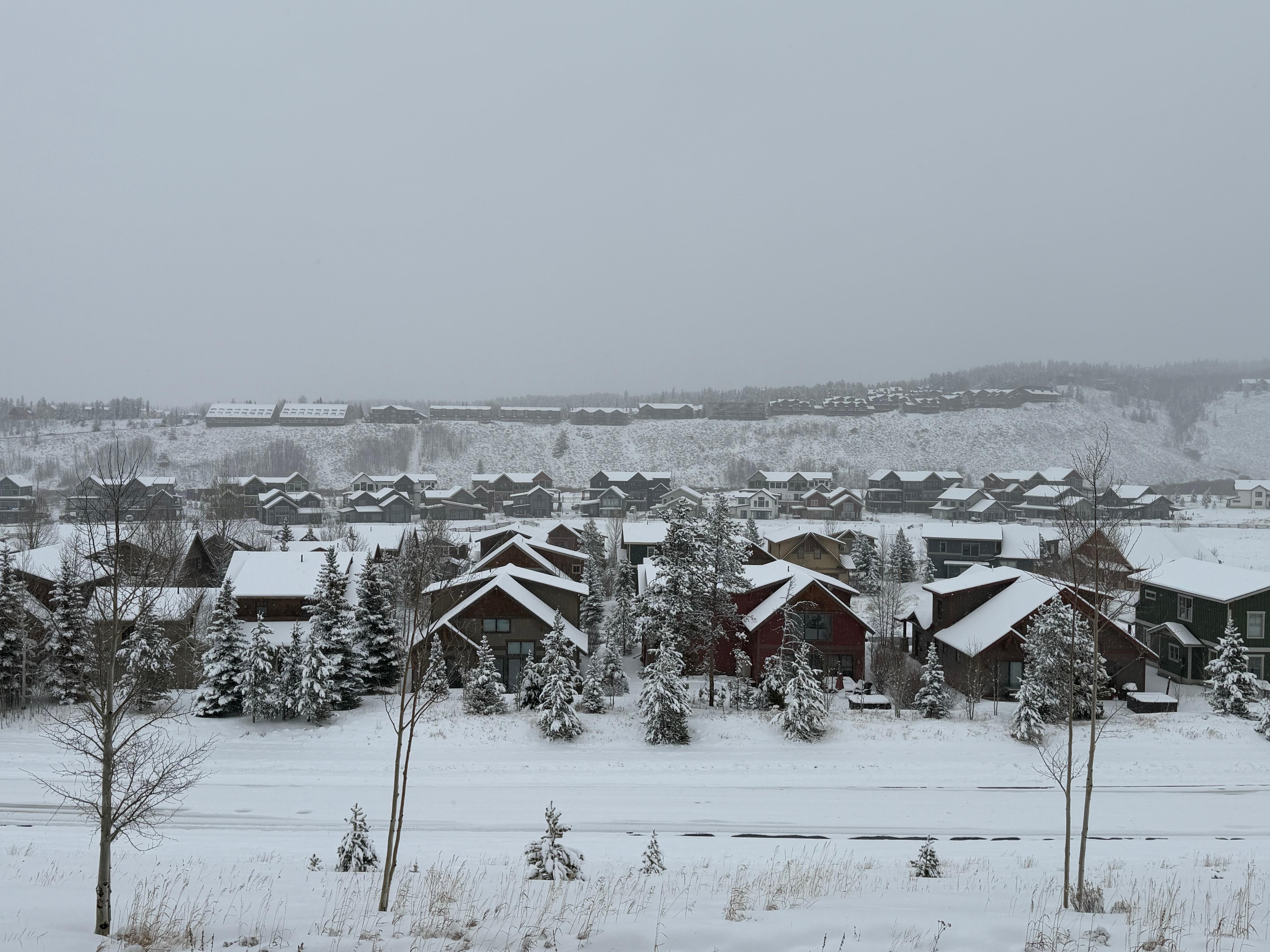 Early morning snow fall!