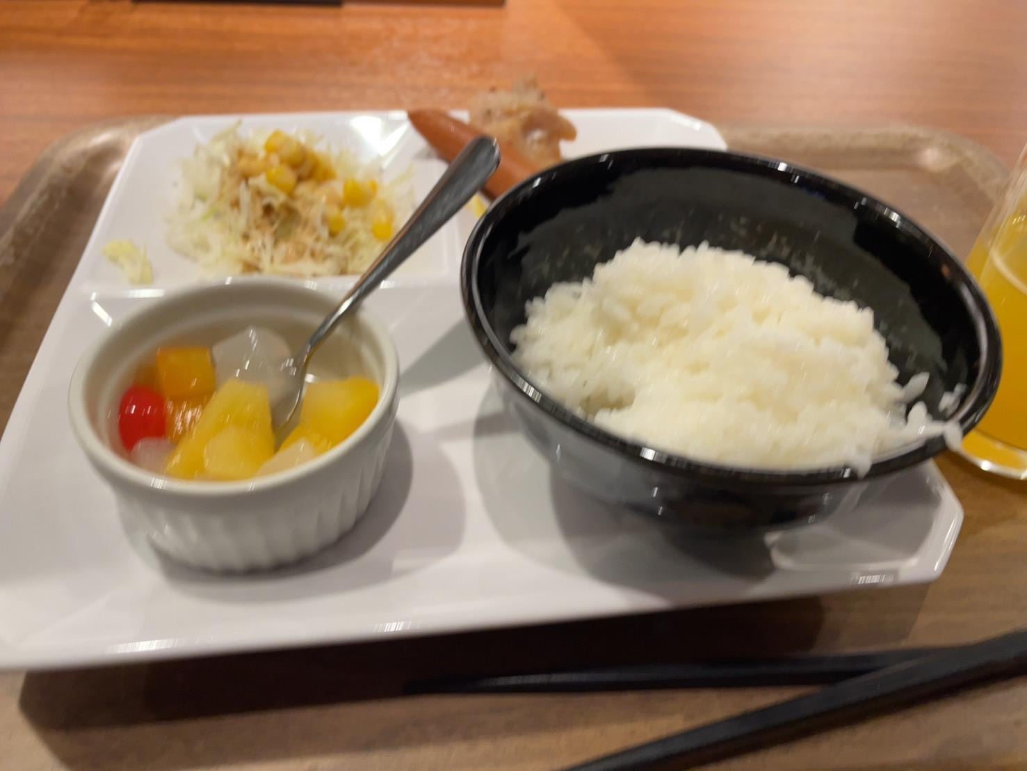 ヘルシーな朝食ですが満足