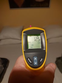 Schlafzimmer im EG (Kopfende)