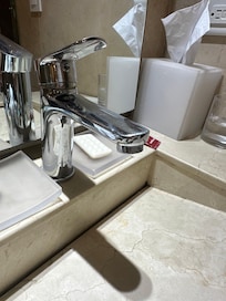 ni para lavar nuestros dientes salía agua
