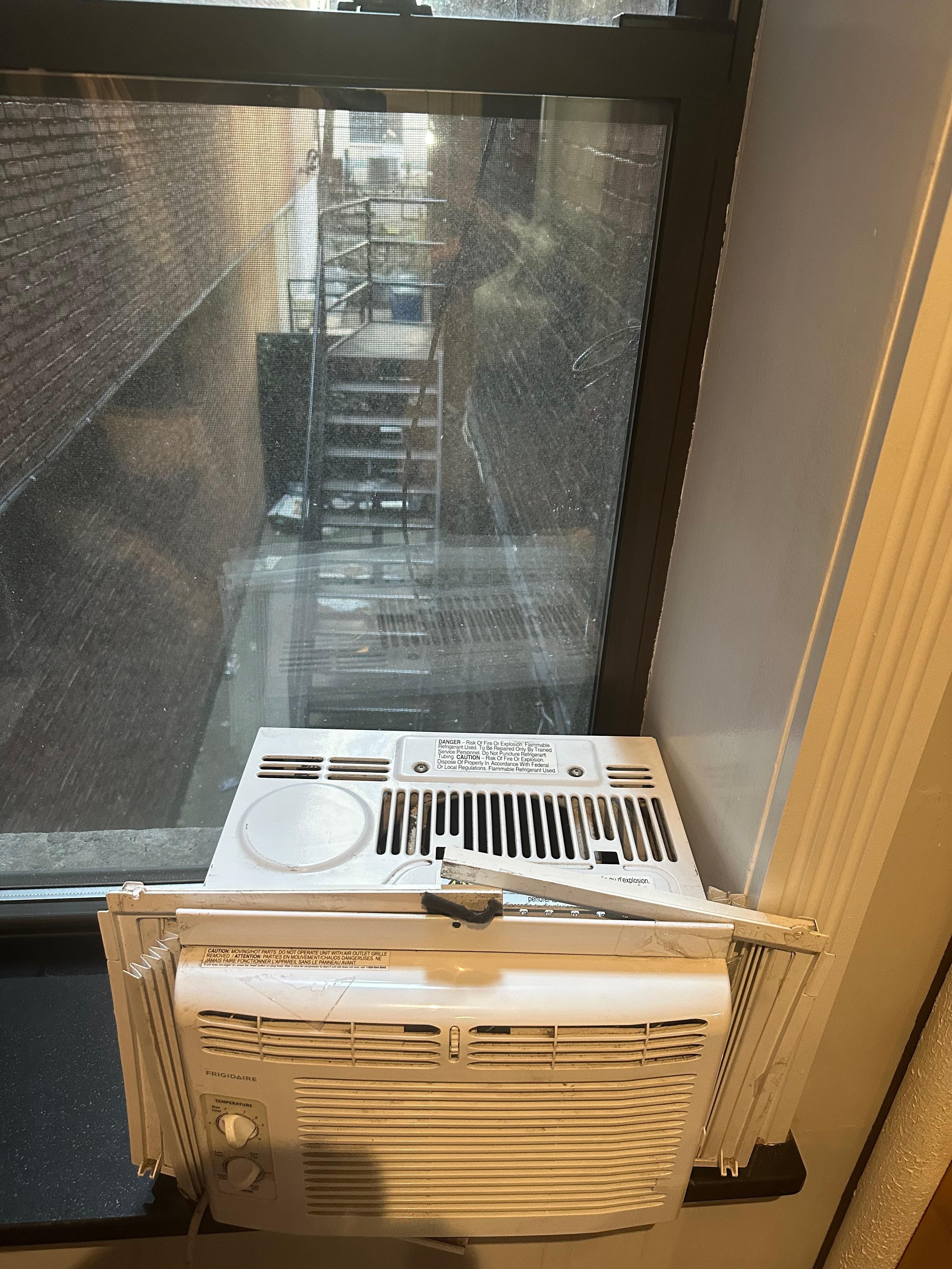 AC Unit had a broken frame.