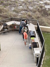 Great outdoor kitchen