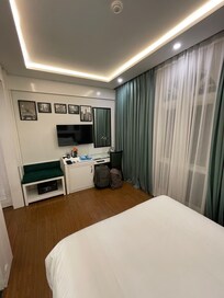 Alternative angle if room upon arrival