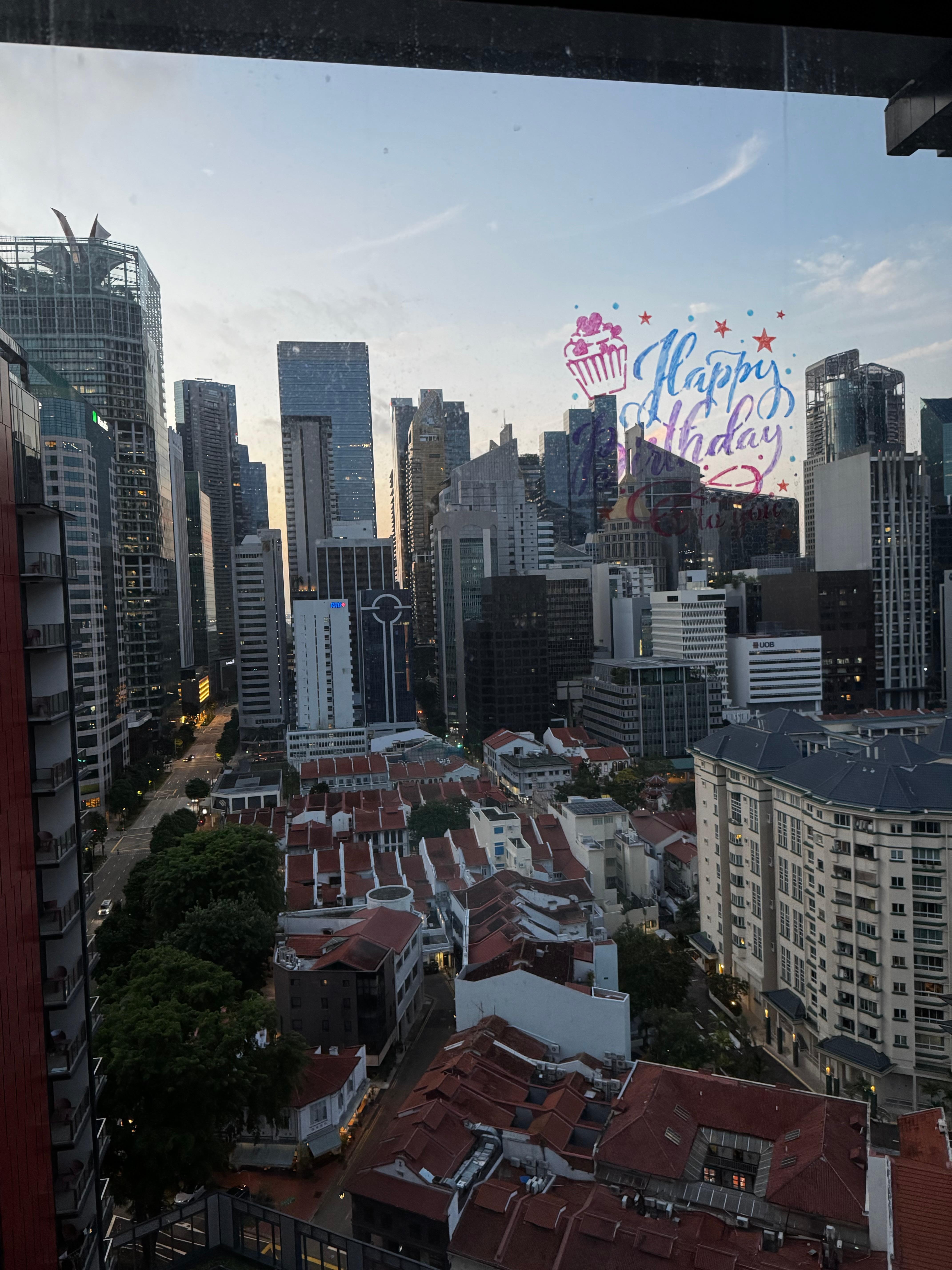 The view from my room is fantastic! And thank you for the thoughtful deco!
