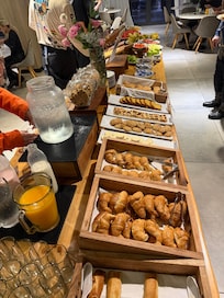 Café da manhã delicioso com variedades