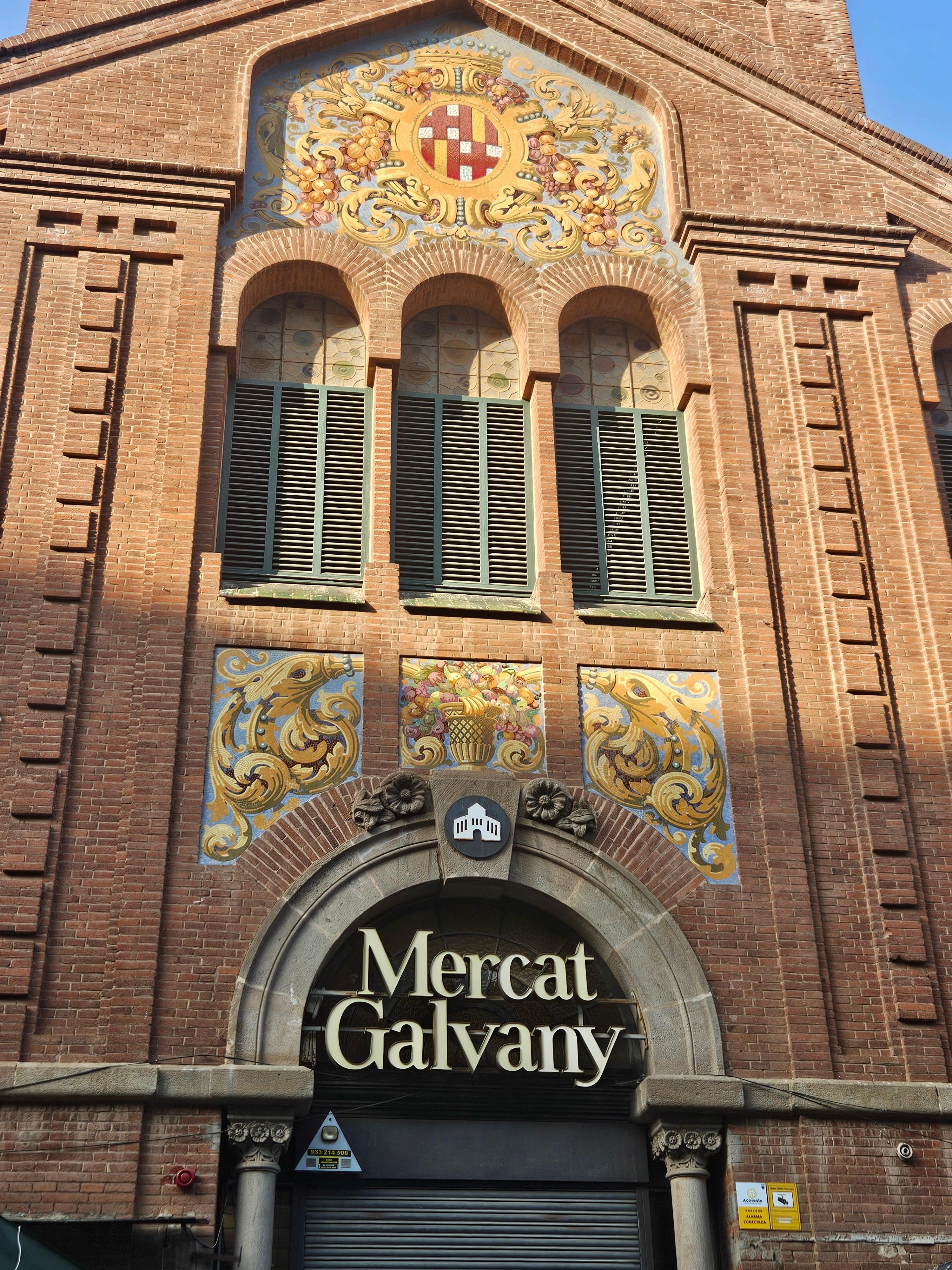 Mercat Galvany- local market