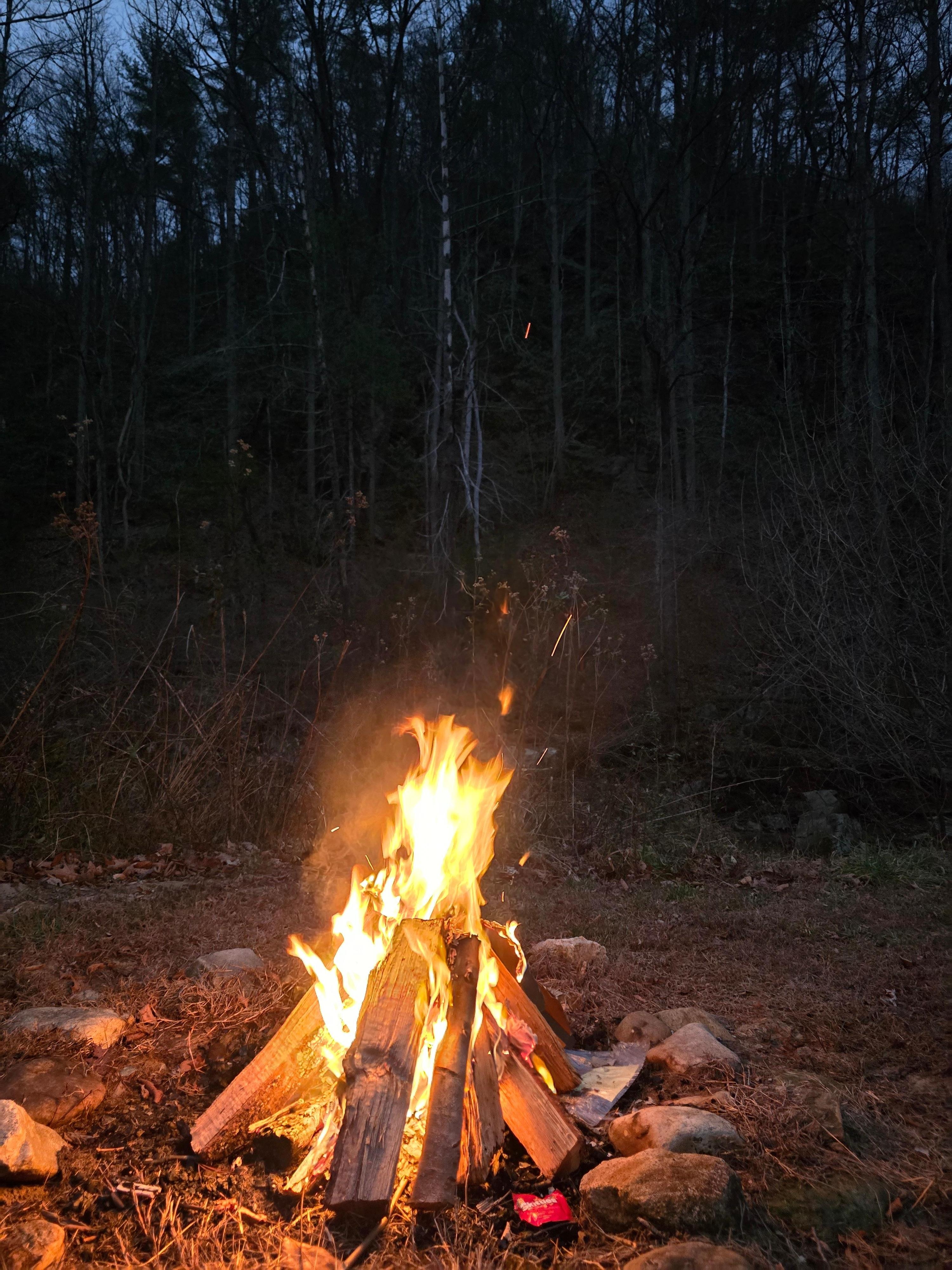 Fire with the sound of stream is amazing. 