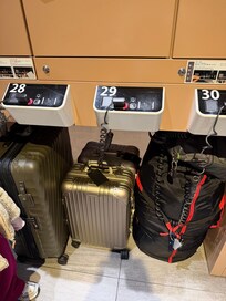 Provides a safe and free luggage storage, must have your suica or passmo card to tap.