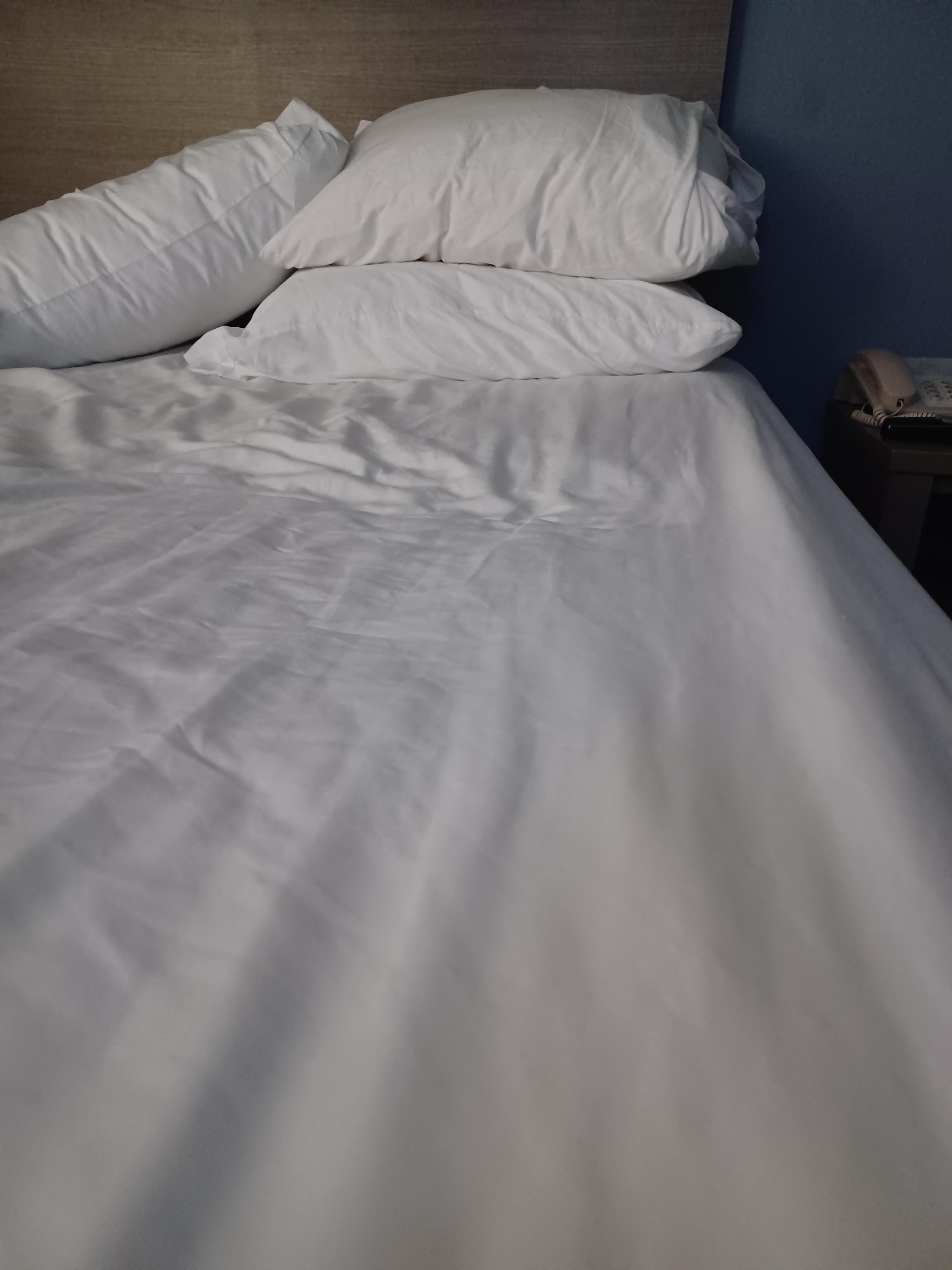 Deep divots in matress