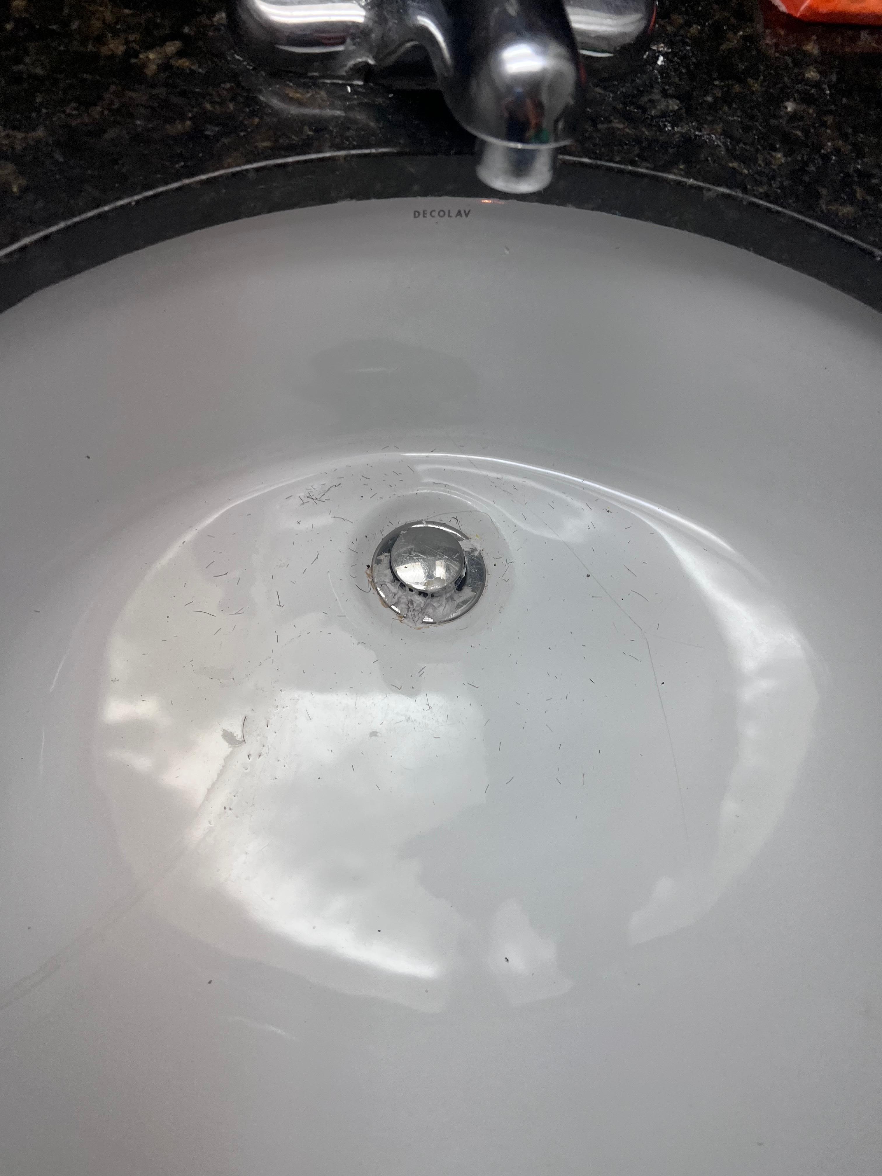 Hairs in the sink. Room not cleaned beforehand.