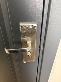 Broken handle