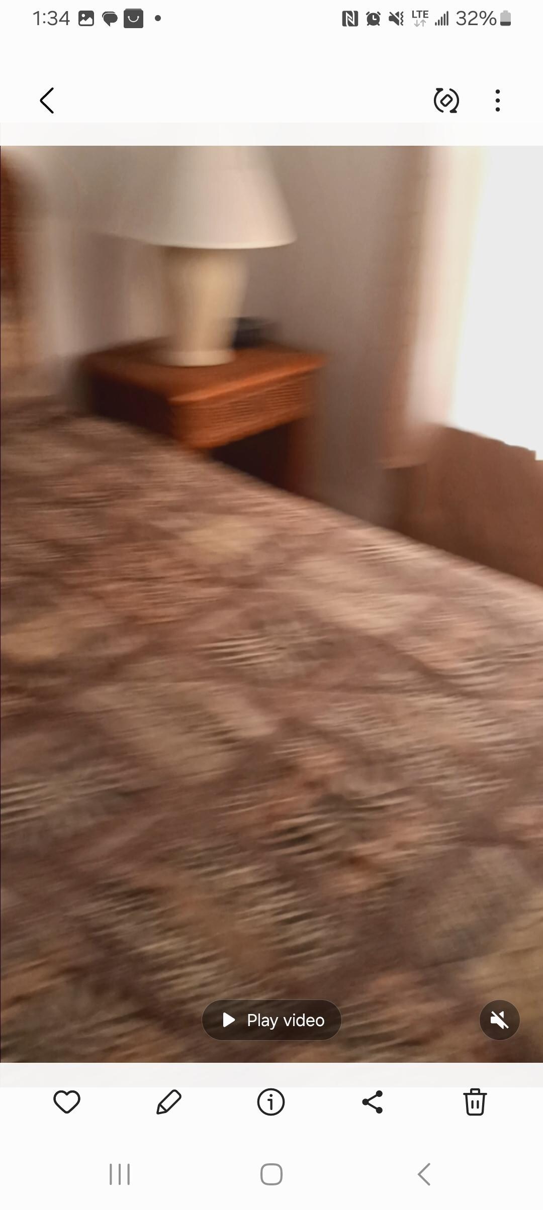 Bedroom queenbed