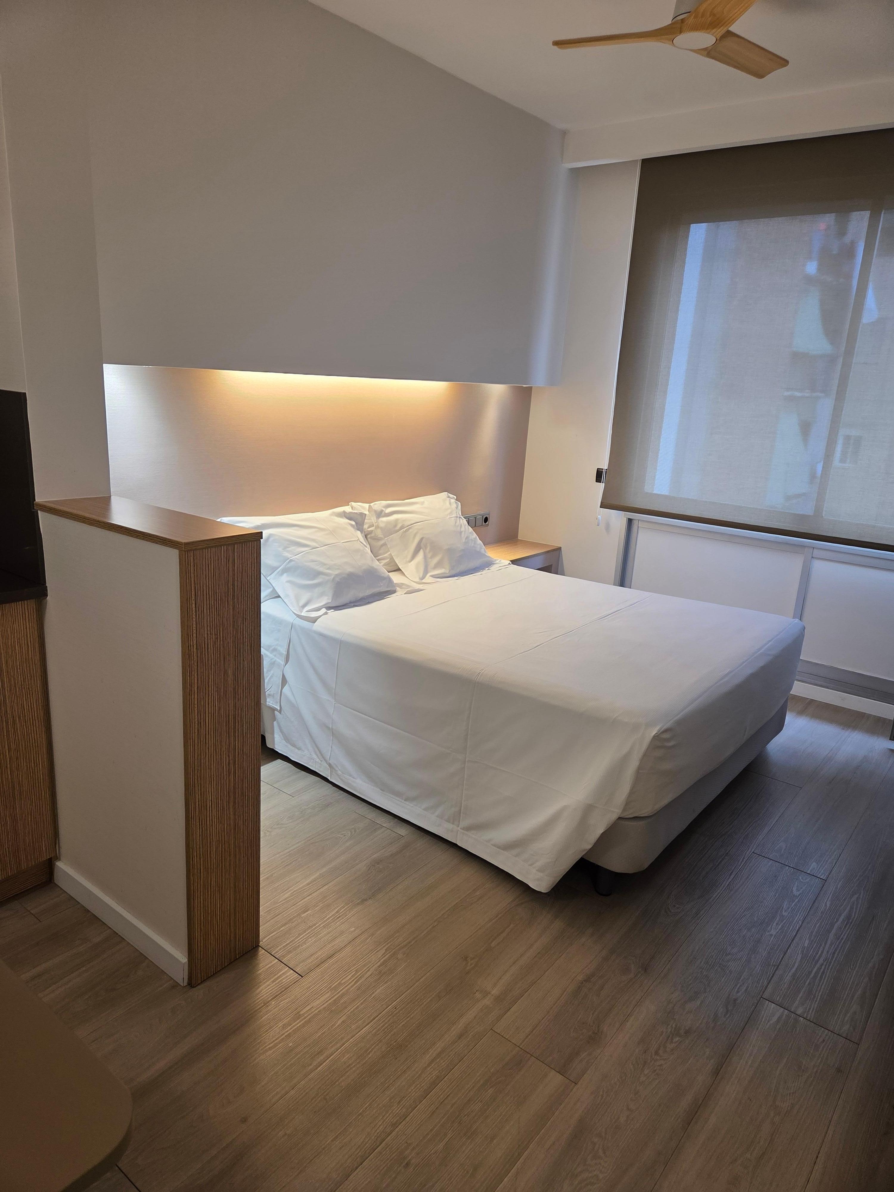 Great sized bed. 