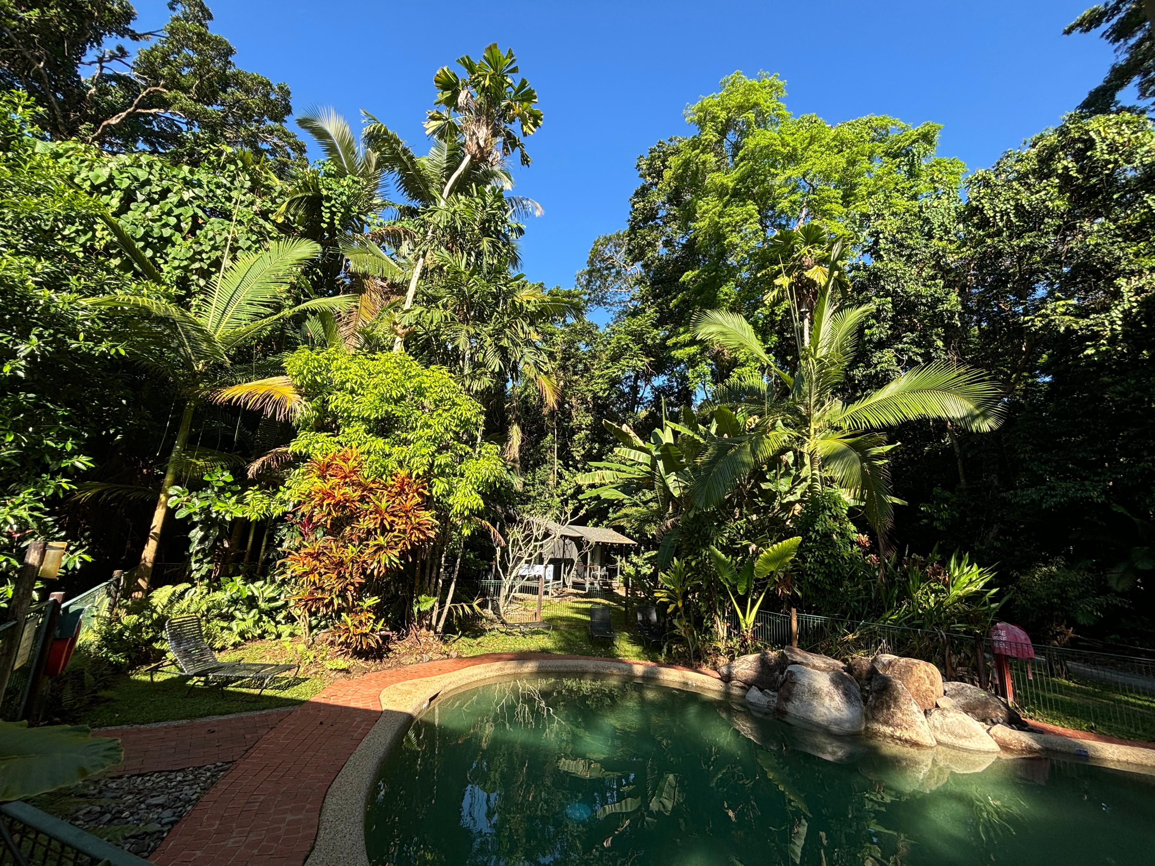 Pool - kitchen area 